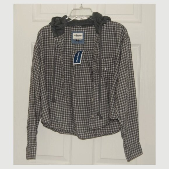 American Eagle Outfitters Tops - NWT American Eagle Flannel-Hooded Button-Down Distressed Gingham Shirt